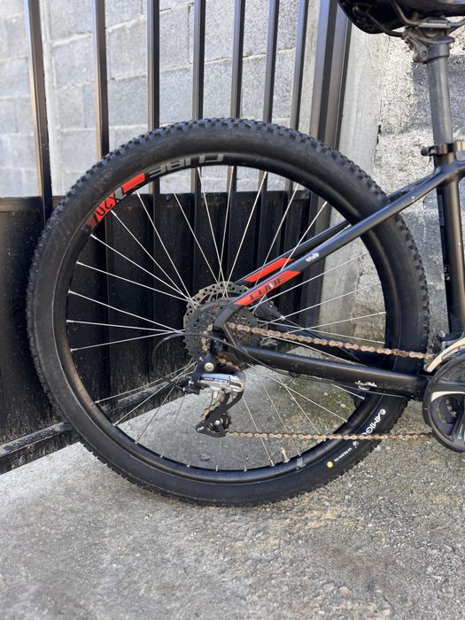 Алуминиев велосипед CUBE AIM 27.5