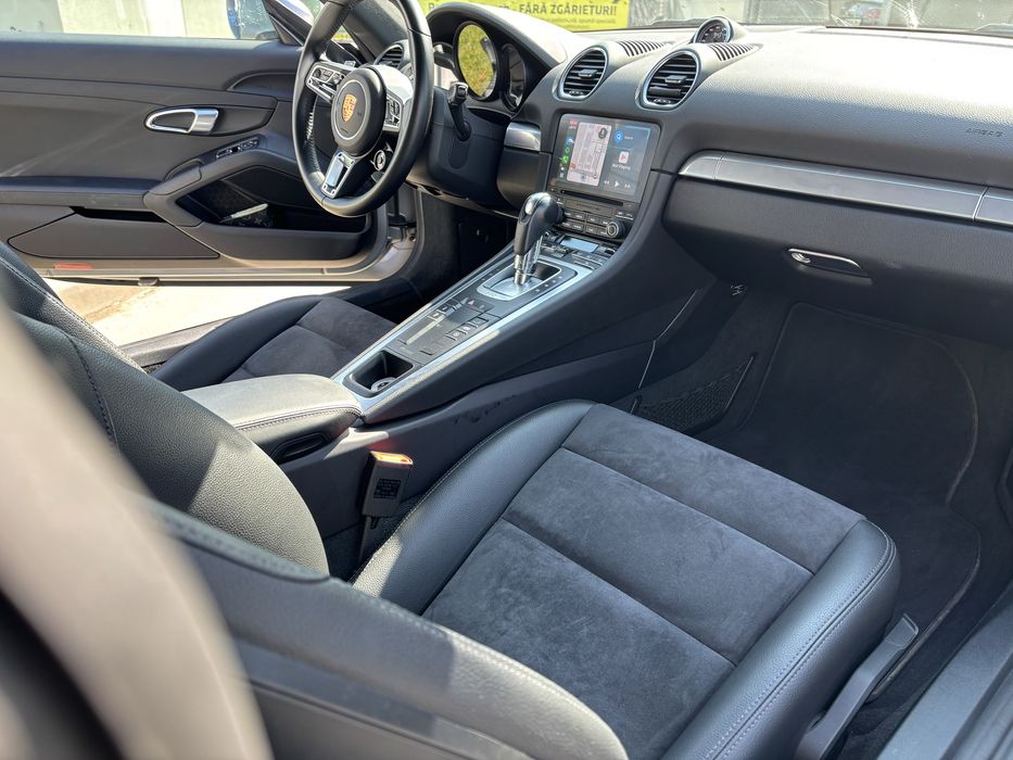 Porsche Cayman 718 S -2.5L - 350cp - 2020