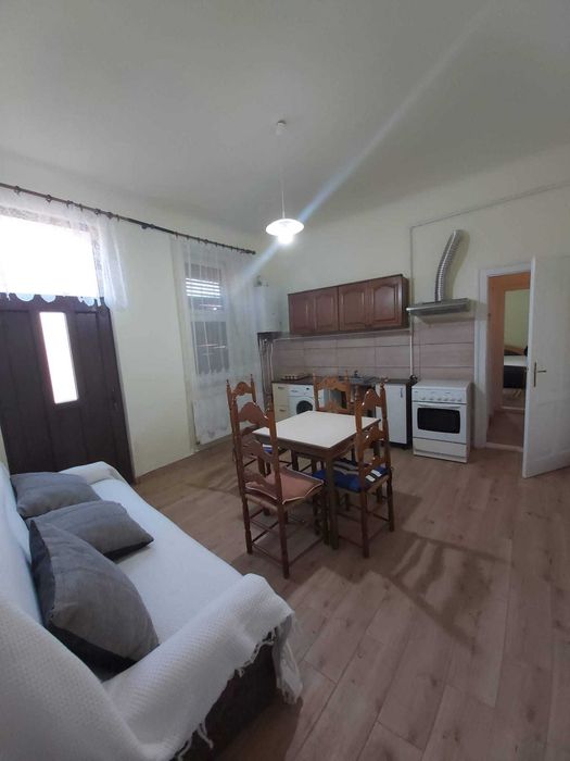 Chirie apartament cu o cameră în casă , cartier Gruia