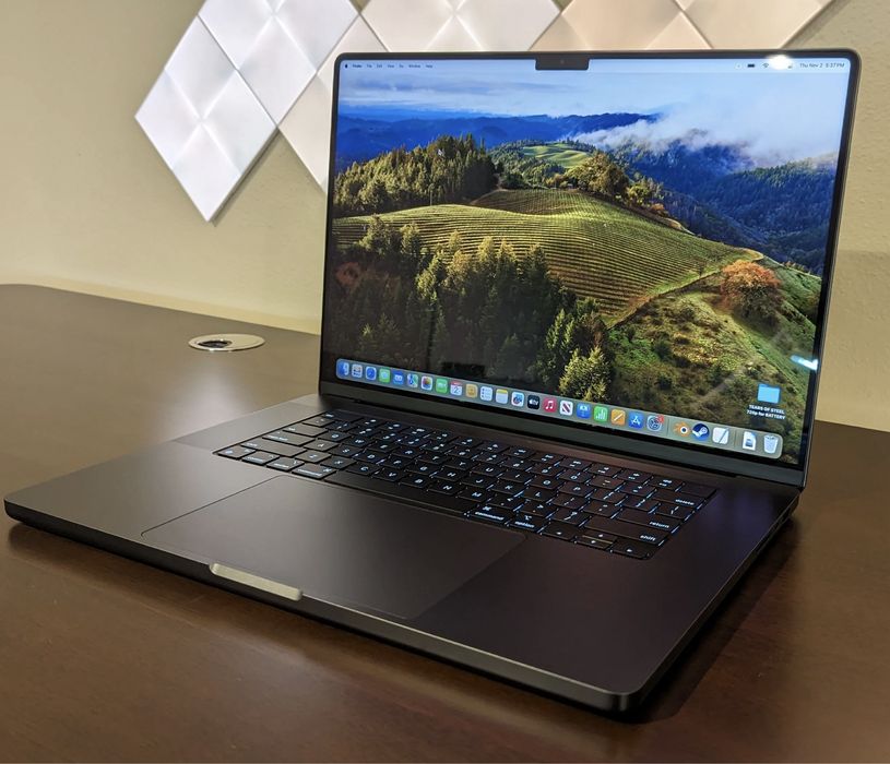 Macbook 16 дюймов 2023 год 16gb 512 gb