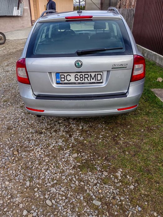 Vând Skoda Octavia