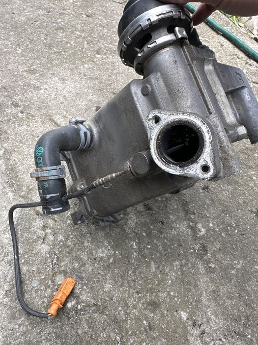 Racitor gaze / EGR Audi A4 A5 A6 A7 A8 / VW Touareg : 059131515CG /