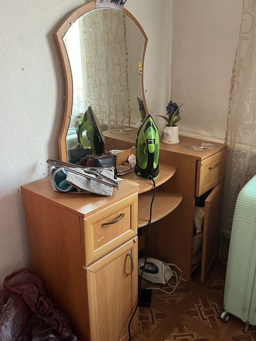 Отдам даром кровать и комод