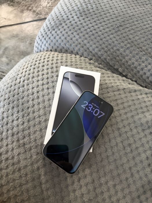 Iphone 16 pro 256 gb white