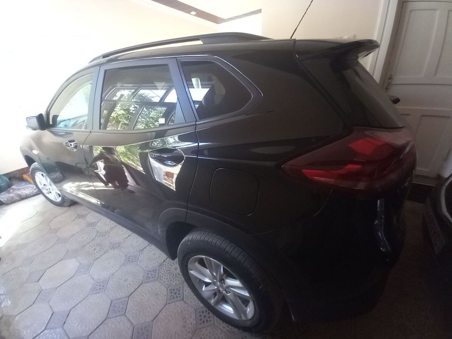 Tracker 2 plus sotiladi. 2025 yil