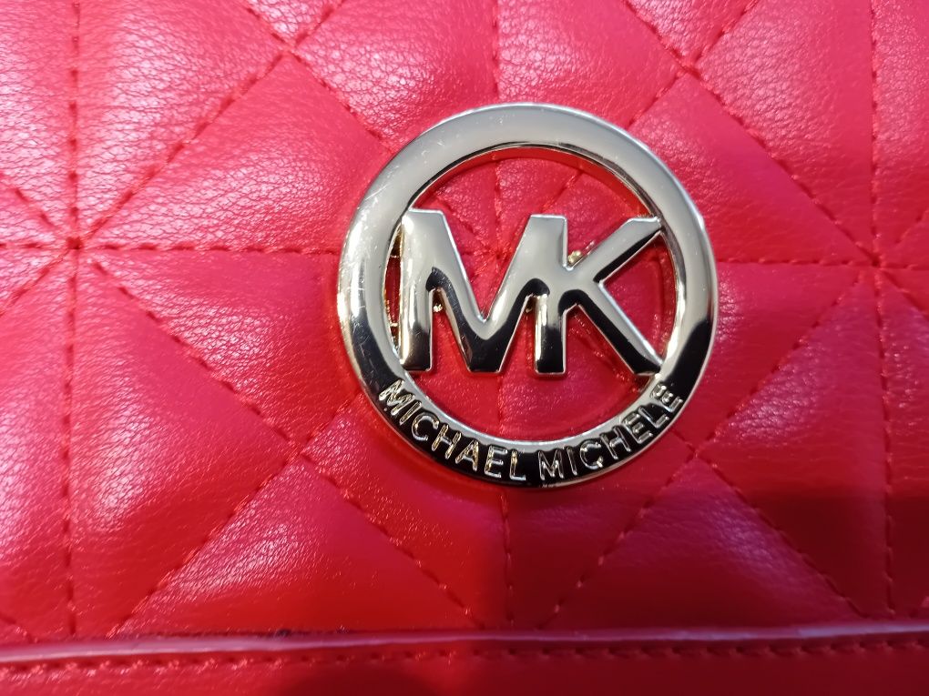 Michael Kors-кожена чанта