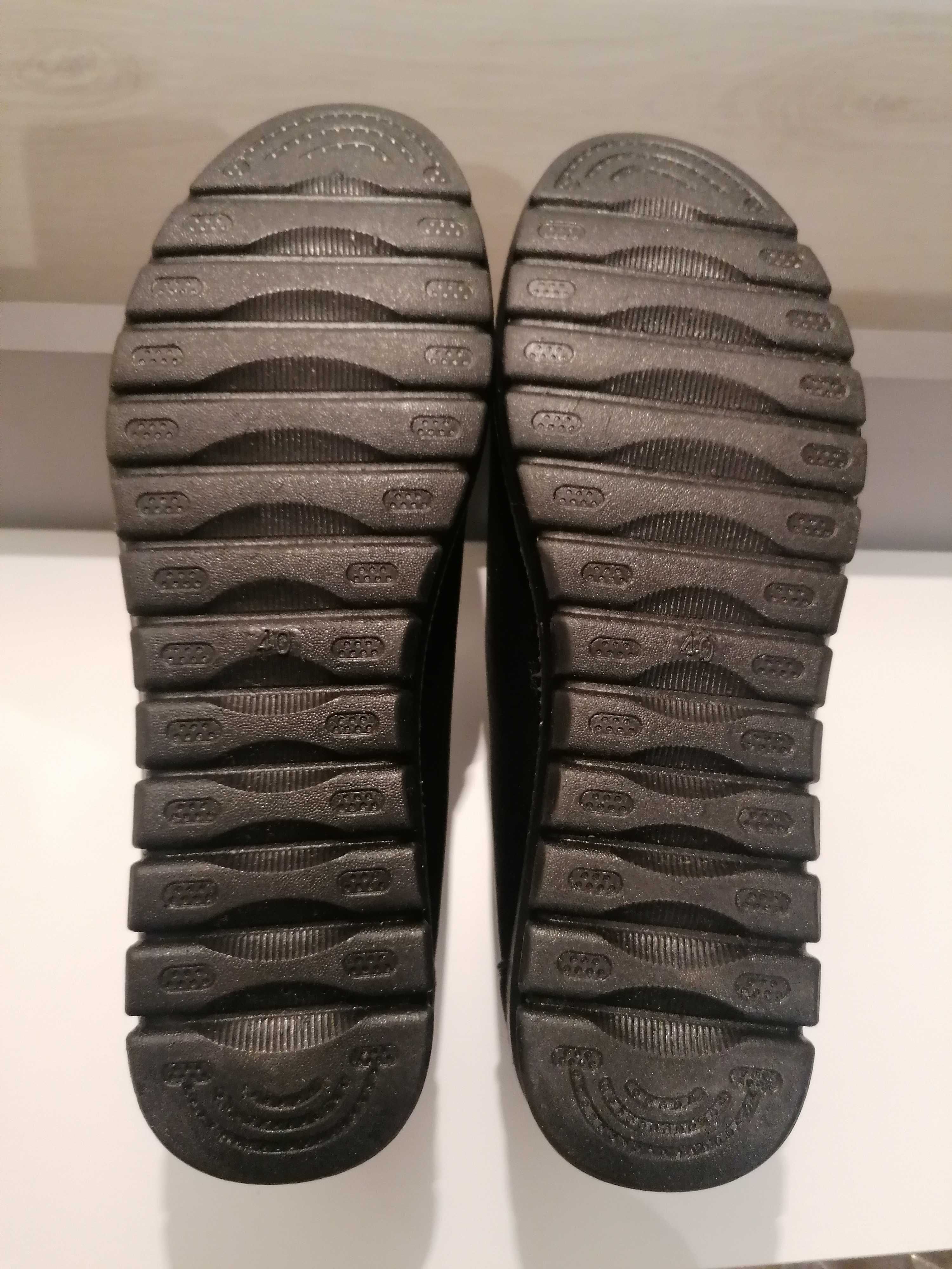 Черни всекидневни обувки