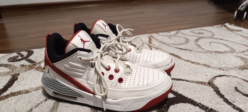 Papuci Jordan 5 Max aura