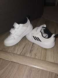 Pantofi sport Adidas mărimea 24