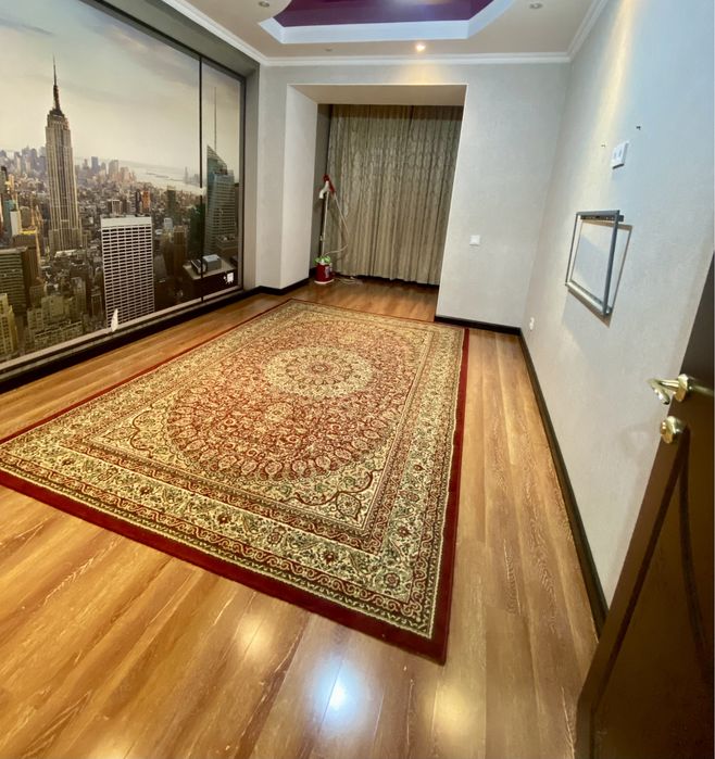 Продам ковер в отличном состоянии