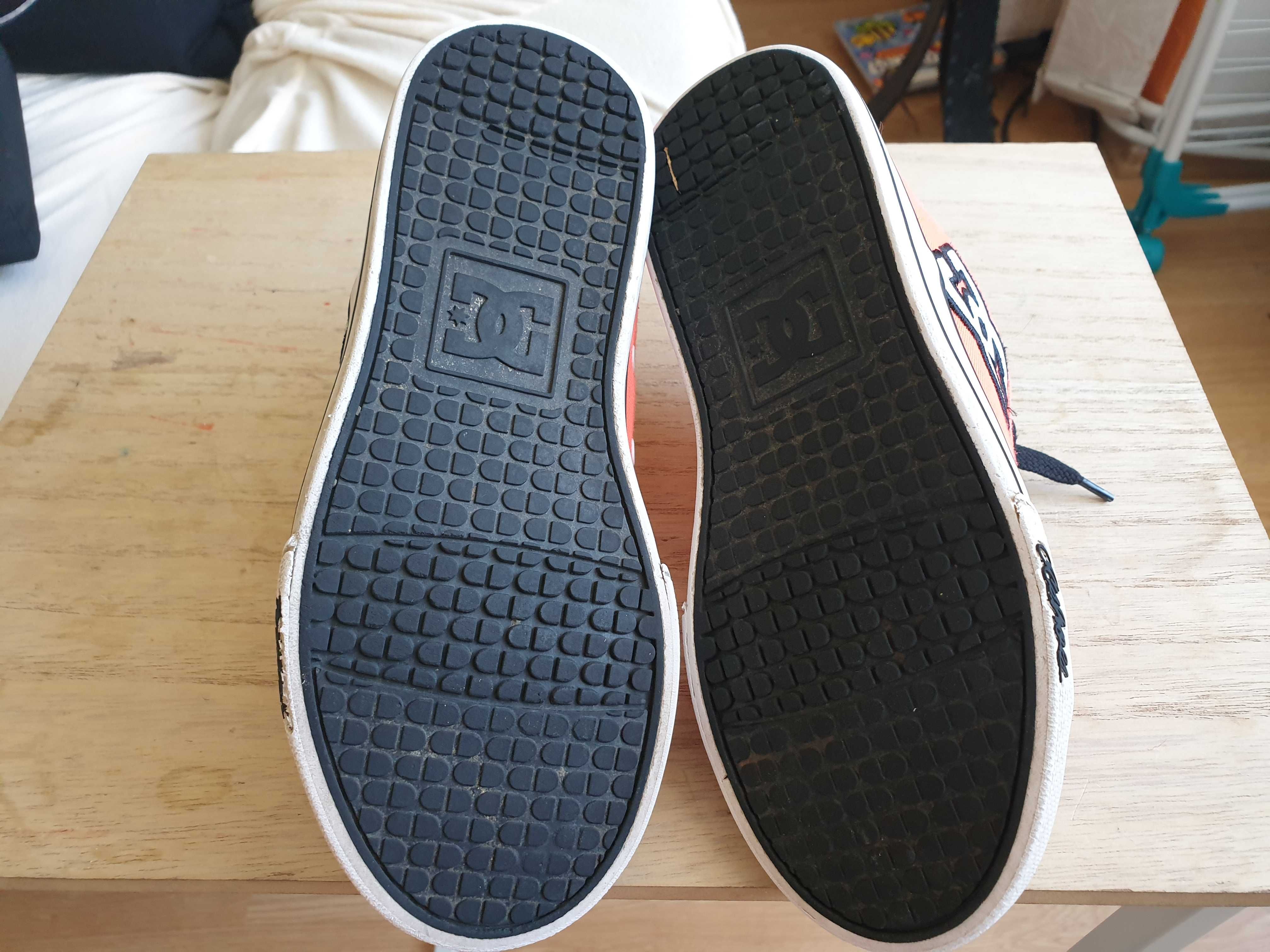 Tenisi fete DC shoes marimea 33