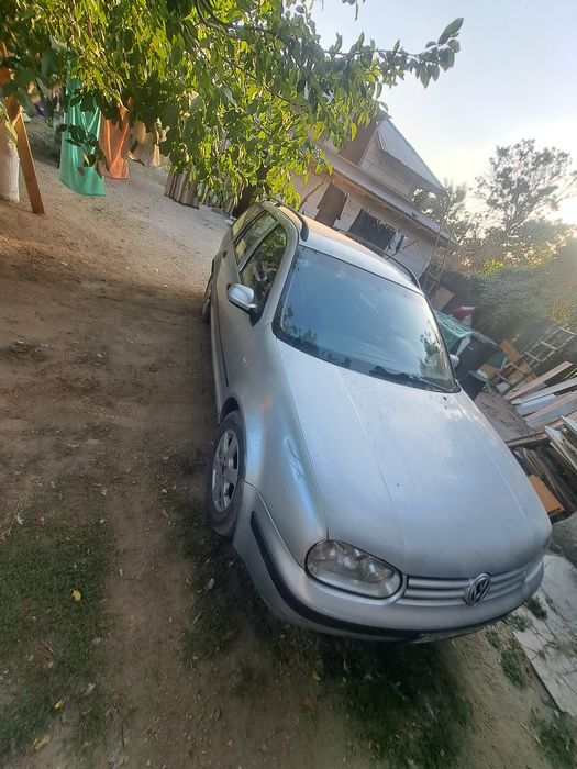 Vând golf 4 1,9 tdi