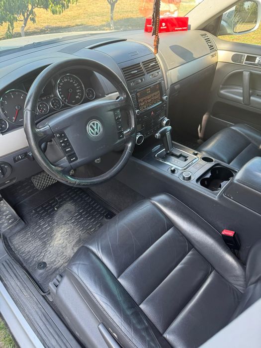 VW Touareg 2008 3.0TDI V6 225cp automat 263.000km