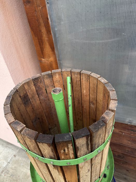 Vand teasc pentru struguri