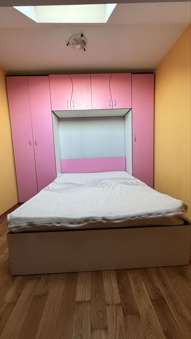 Set mobila cu saltea inclus de vanzare