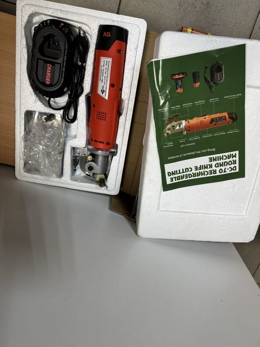 DC-70 (rechargeable / round / дисковый раскройный нож