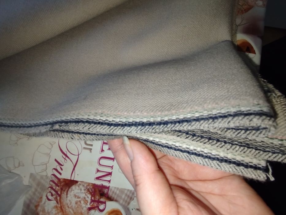 Бежов вълнен плат 150/118 см