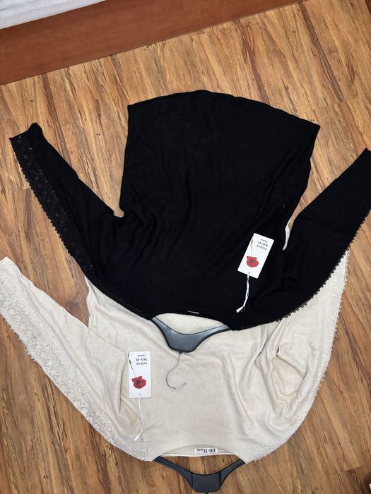 Дамски блузи в два цвята