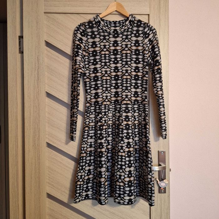 Rochie tricotată negru imprimat, mărime 36/38