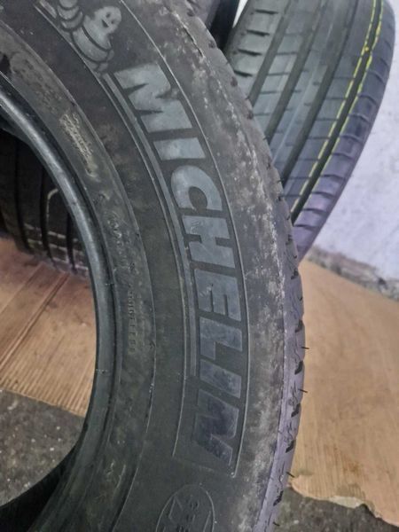 4 Michelin R17 235/65/ 
летни гуми 
DOT2418