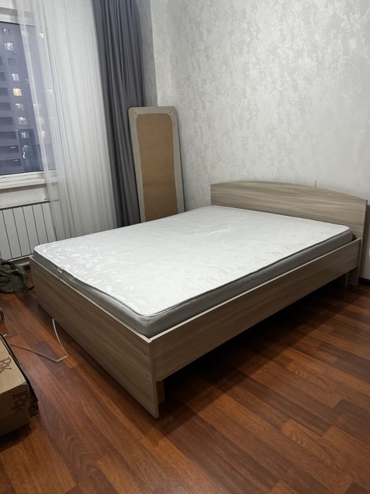 Кровать двухспальная