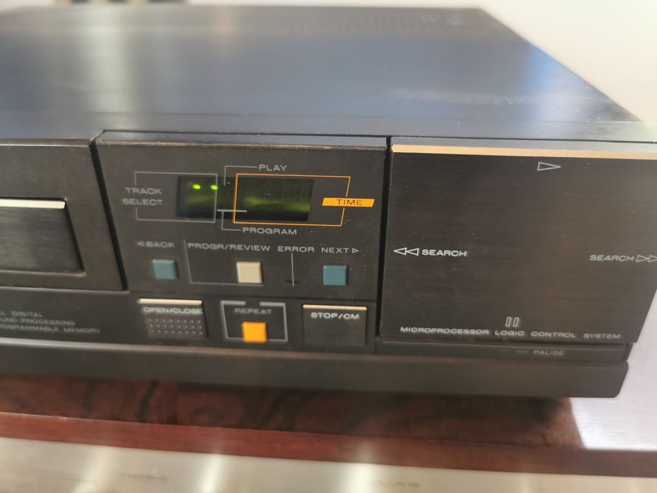 Philips CD 104 cd player
