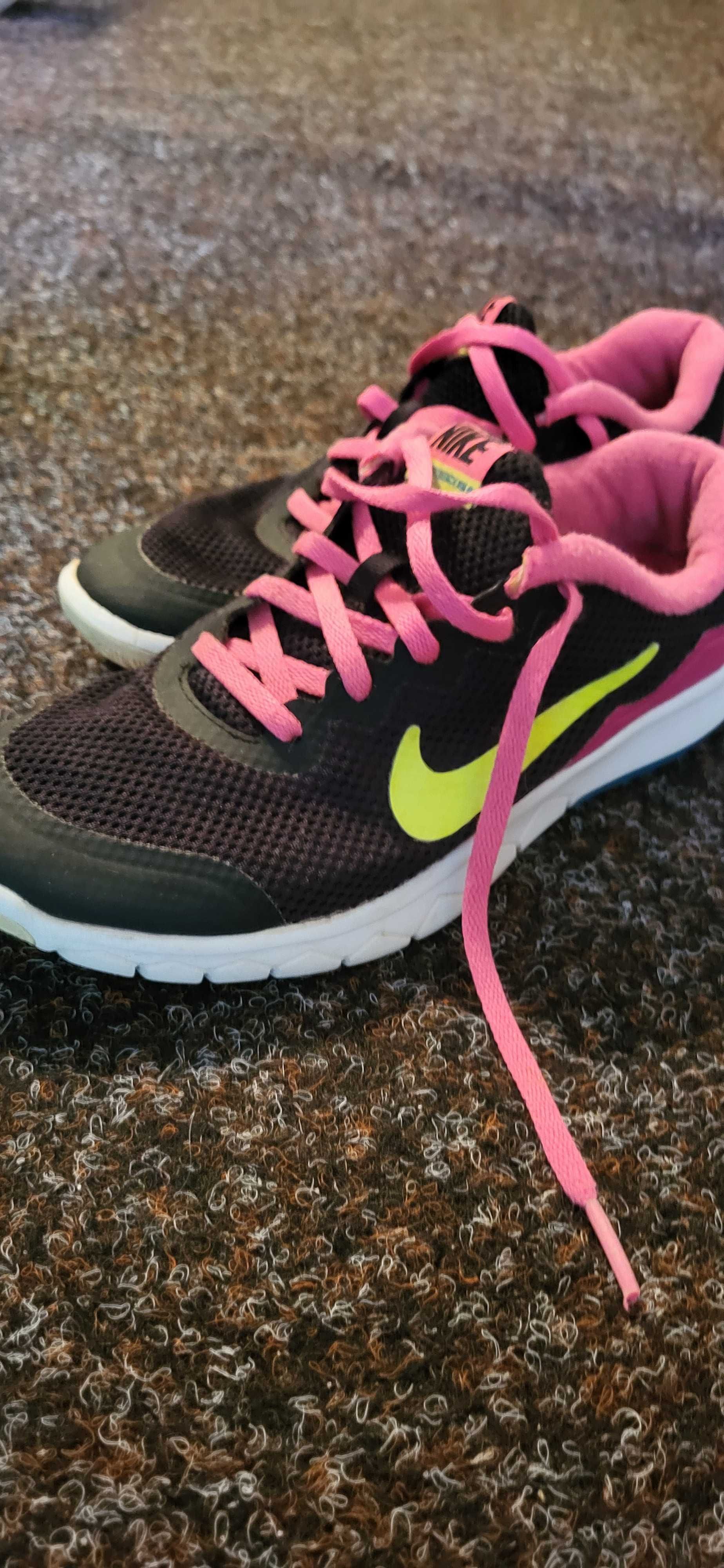 Женски маратонки Nike 36р.