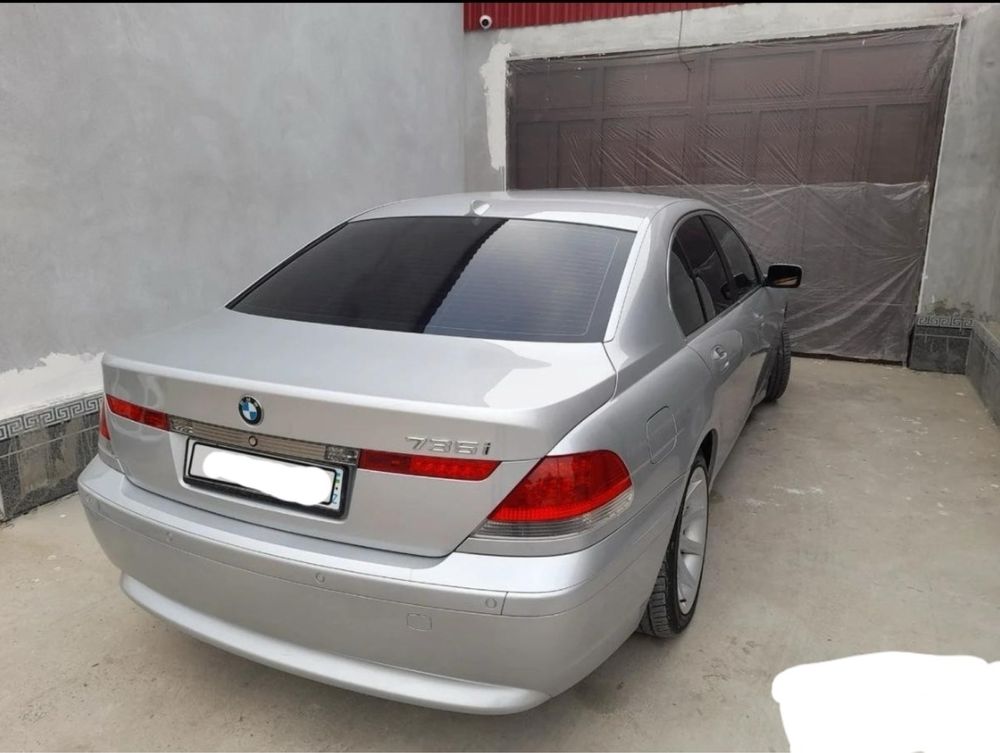 BMW E65 735i 2001-года