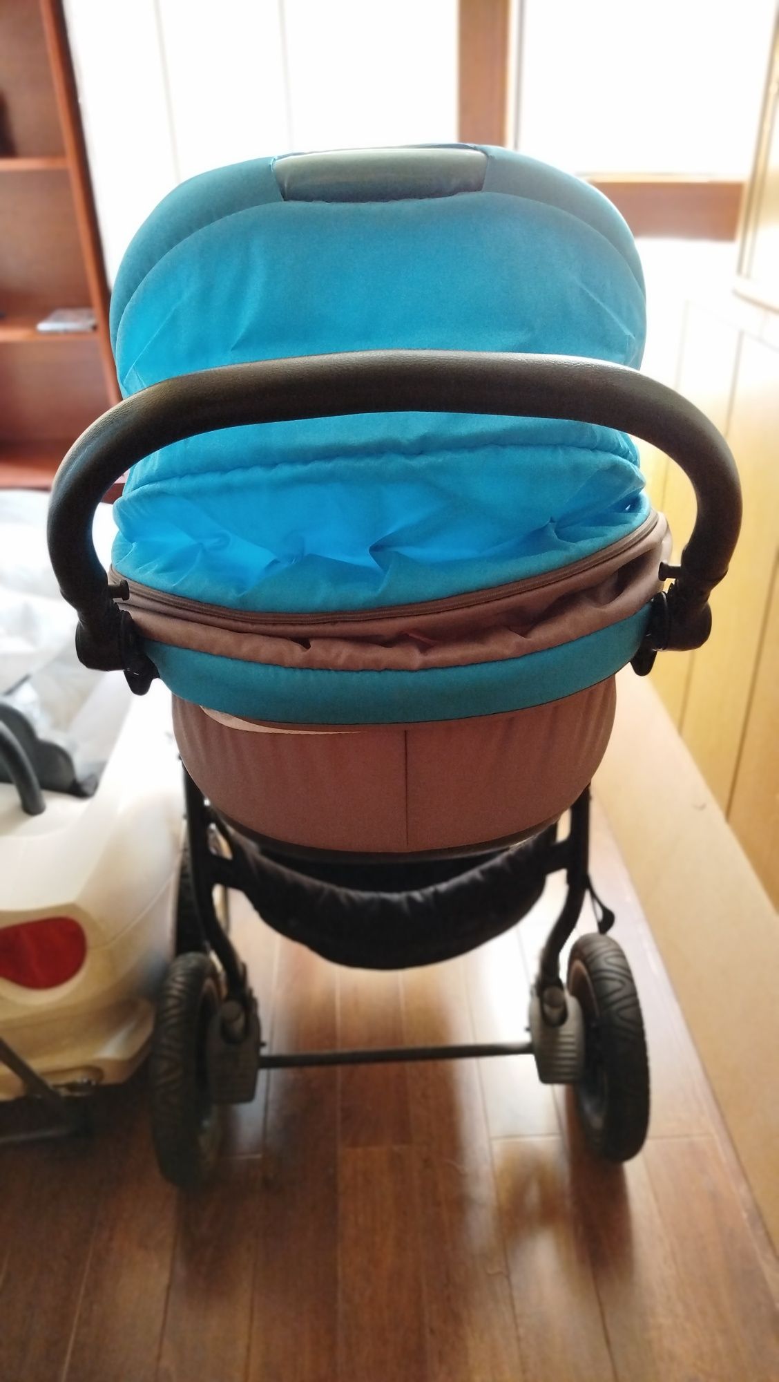 Коляска  2 в 1 TUTIS TOPU