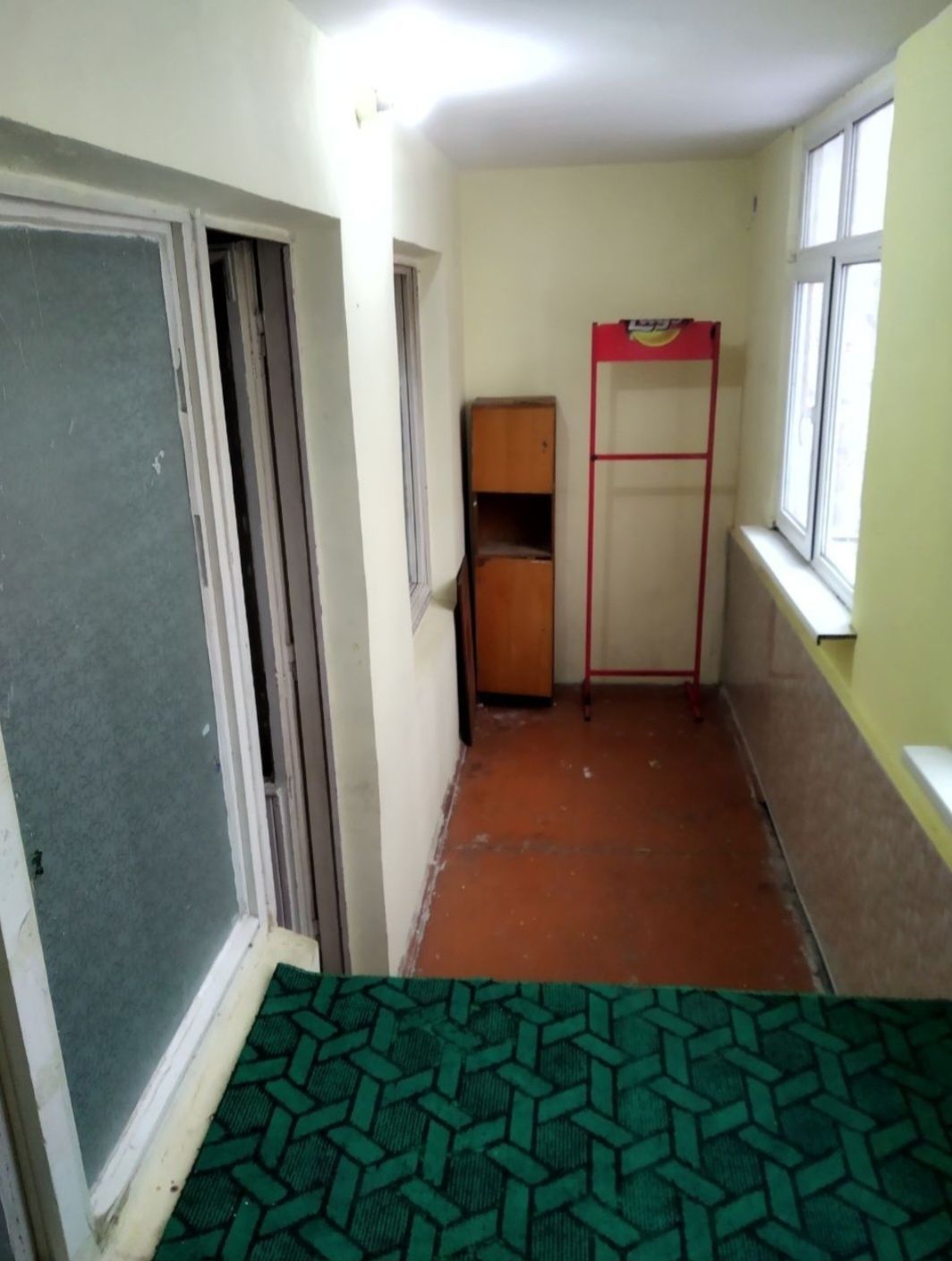 Срочно 2/3/4 ТТЗ-1. Локомотив стадион 50м2