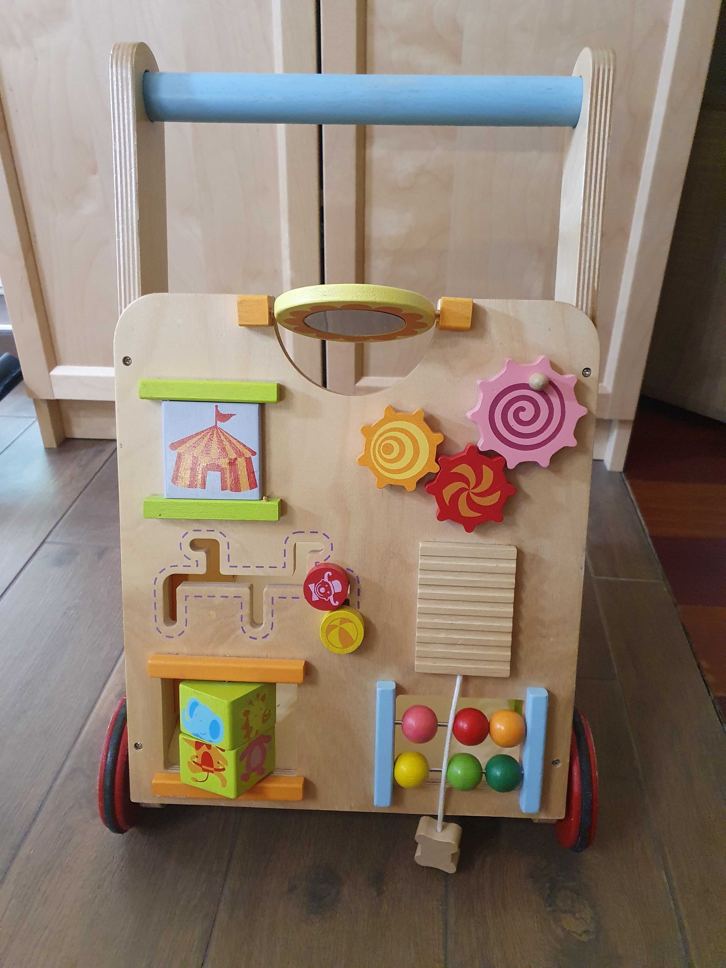 Дървен уокър бизиборд/walker busy board Artiwood
