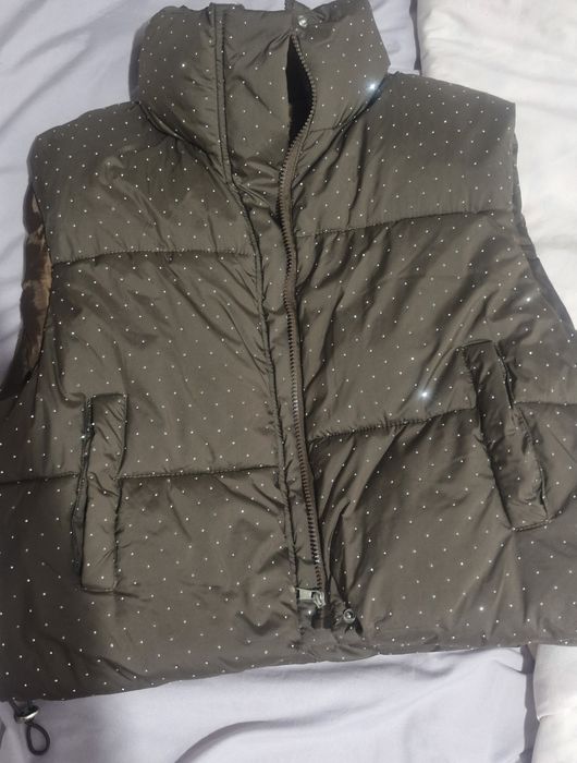 продам женскую жилетку