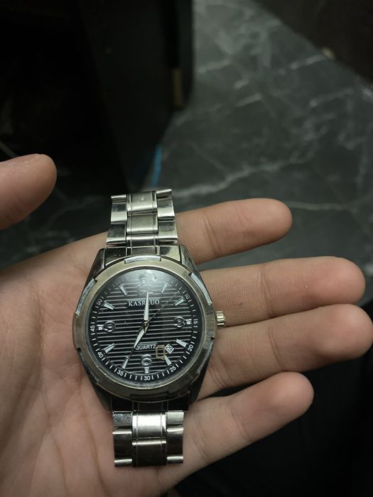 Часы очень хороший в лучшем состояний