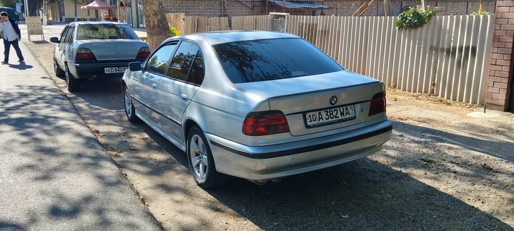 BMW 523i  продаю не спеша