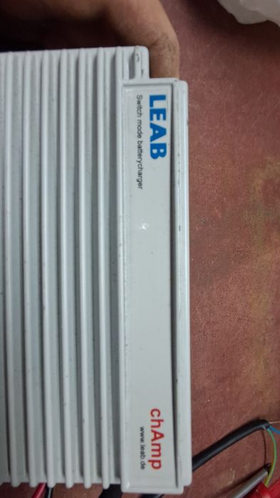 Мощно инпулсно зарядно