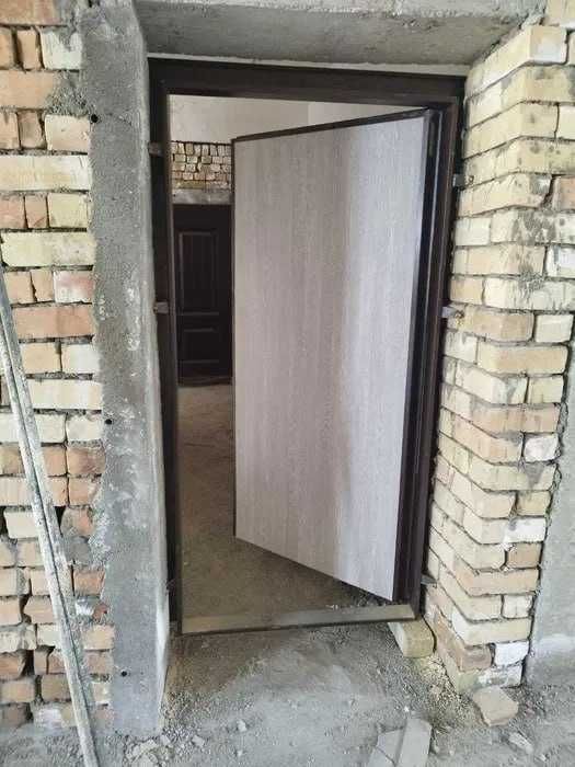 Срочно продается 5комнатная квартира коробка ЖК Poytaxt Gavhari 140м2: