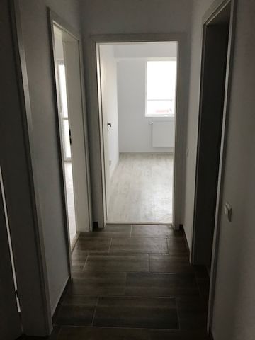 Direct Proprietar - Chiajna Central - Garsoniere/Apartamente - Com. 0%