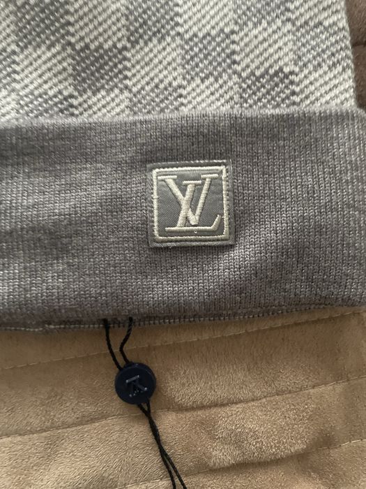 Caciula louis vuitton noua