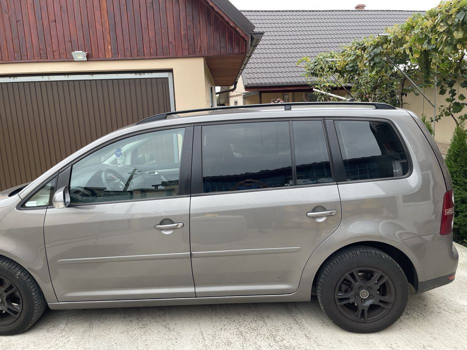 Vând Vw Touran,7 locuri .1.9