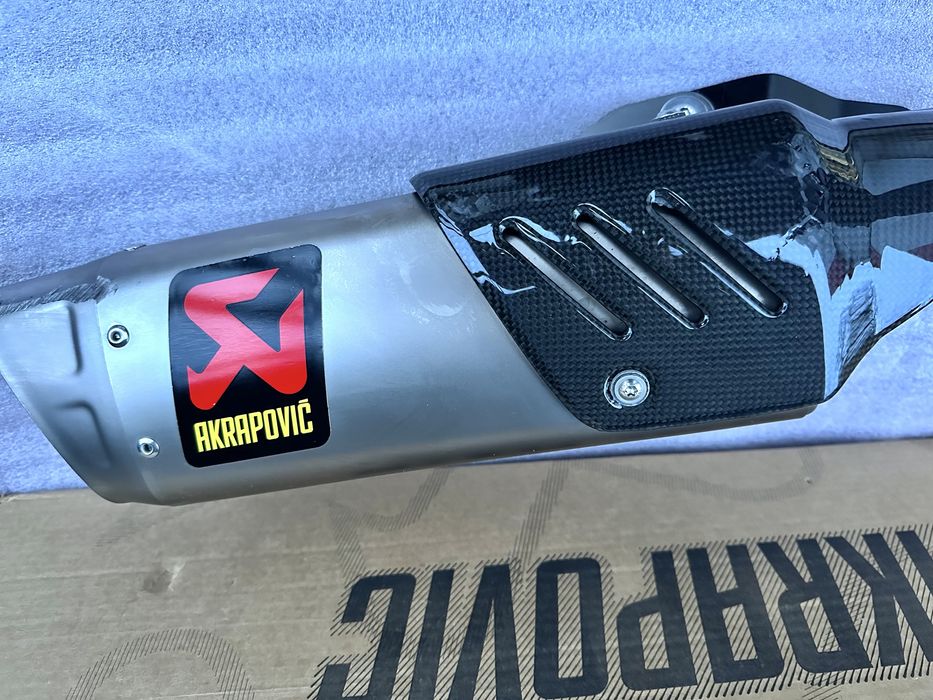 Крайно гърне Akrapovic за Yamaha YZF-R6 08-2016