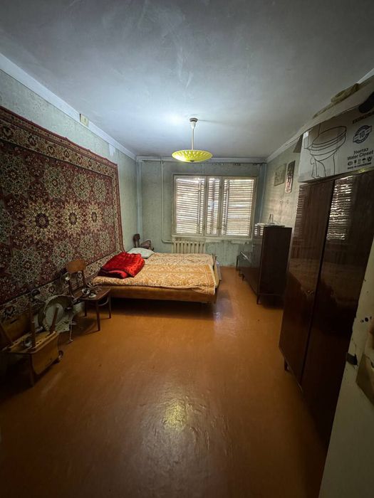 15 квартал. 3/2/4. Вдоль метро