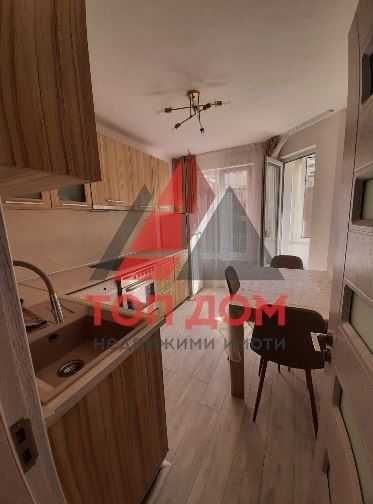 Дава се под наем Тристаен апартамент в Варна, Център - 70 кв.м за 800 € - Снимка #4