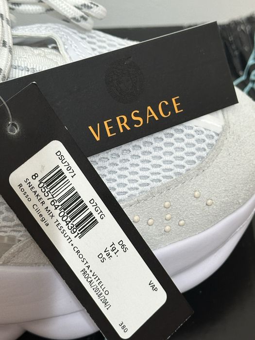 Versace Chain Reaction