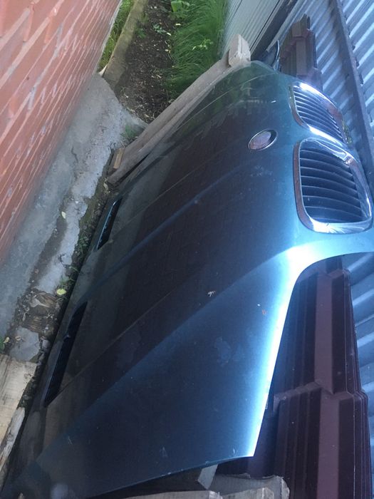 Продам капот и два крыла от BMW X5
