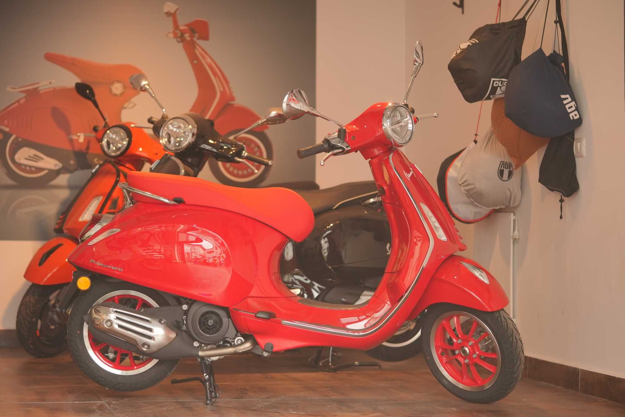 Scuter Vespa Primavera Red 125cc Nou!