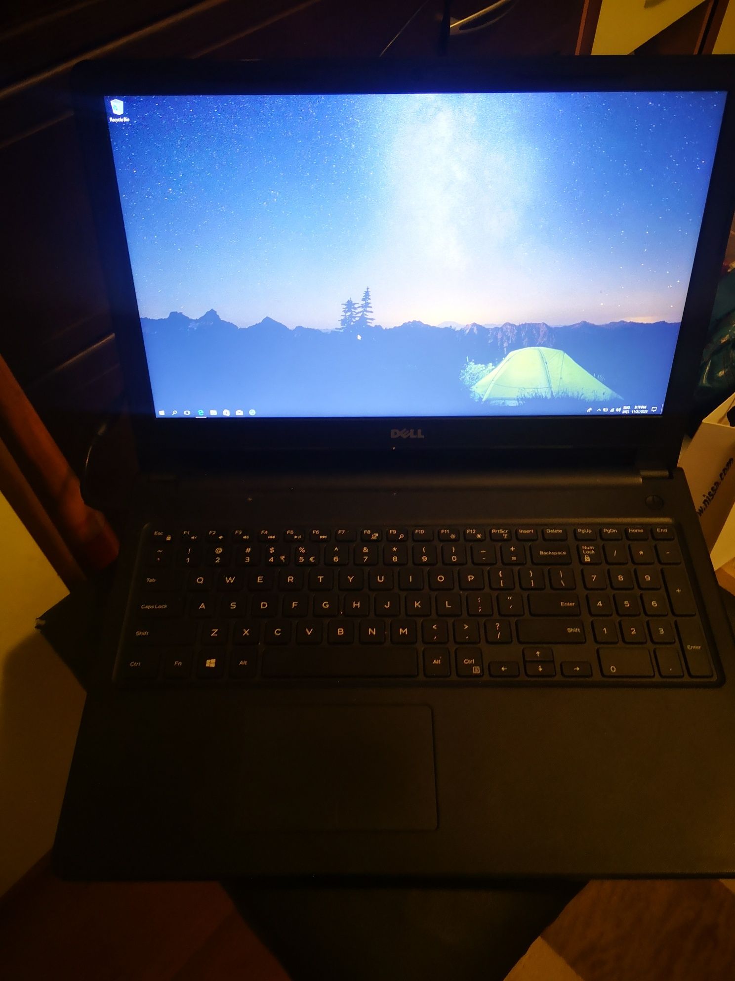 Laptoo dell inspiron 15