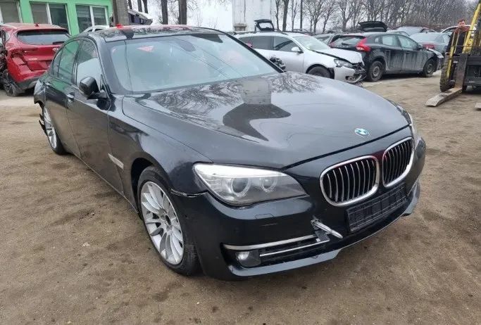 capota bara fata grila trager armatura intaritura far stanga dreapta radiator apa clima compresor ac panou clima BMW Seria 7 F01 lci 750 i xdrive, an 2015, motor 4.4 benzina 330kw 449cp dezmembrez