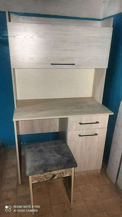 Srochna yengi mebelar sotiladi