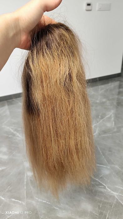 Vand peruca naturala, blond miere , cu bentita