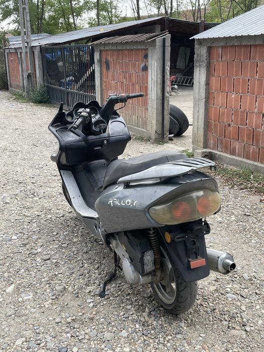 Scuter 125cc,mai multe detalii la telefon